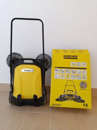 Barredora manual Kärcher S4 Twin + cepillos especi