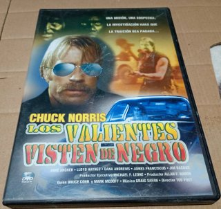 DVD Chuck Norris Los Valientes Visten de Negro