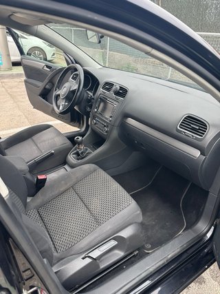Volkswagen Golf VI