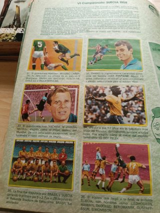 Álbum Fútbol en Acción Danone 1982. Pelé.