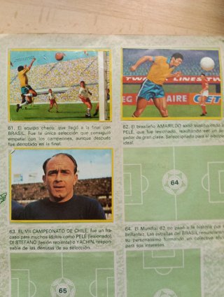 Álbum Fútbol en Acción Danone 1982. Pelé.