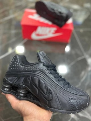 Nike Shox R4 Negro