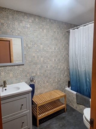 Se alquila habitación