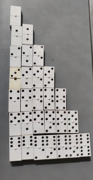 Juego de Dominó con Caja