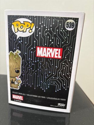 Funko Pop Groot Gamer + Llavero Marvel