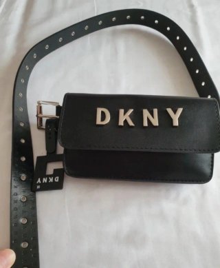 Bandolera DKNY Negra con Ojetes Dorados