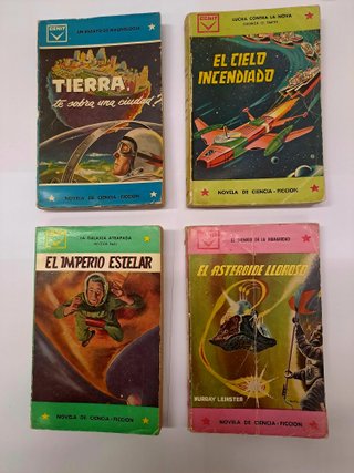 Lote Novelas de "Ciencia-Ficción". Ed. Cenit. 1960