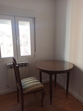 MESA REDONDA EXTENSIBLE VINTAGE – 100€
