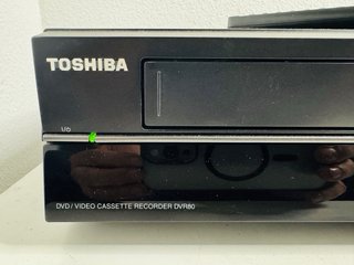 Toshiba DVR80KF: Grabador VHS y Lector DVD
