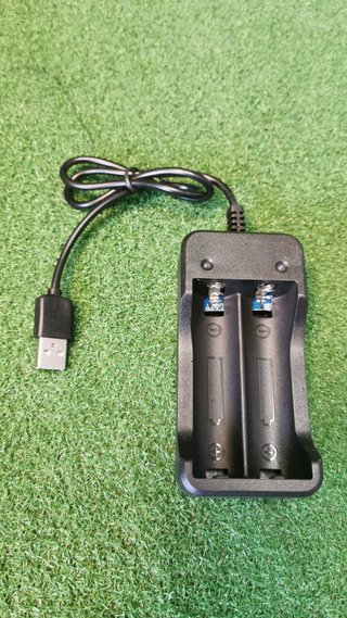 4 Batterie Ricaricabili 9900mAh 3.7V