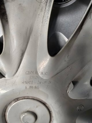 Tapacubos BMW 16 pulgadas