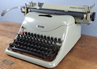 Máquina de escribir Hispano Olivetti Lexicon 80