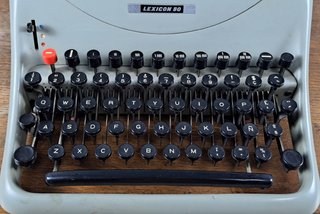 Máquina de escribir Hispano Olivetti Lexicon 80