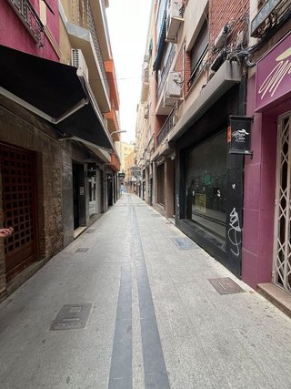 Local comercial en venta en Avda de Madrid - Pº de la Estación en Jaén