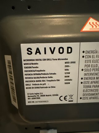 Microondas SAIVOD plateado con Grill