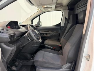 Peugeot Partner Pro Standard 600kg BlueHDi 73kW