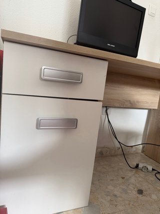 LOTE ropero + escritorio