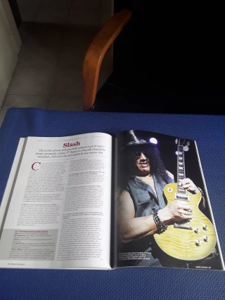 Rivista Rock Classic "50 Grandi Chittarristi"