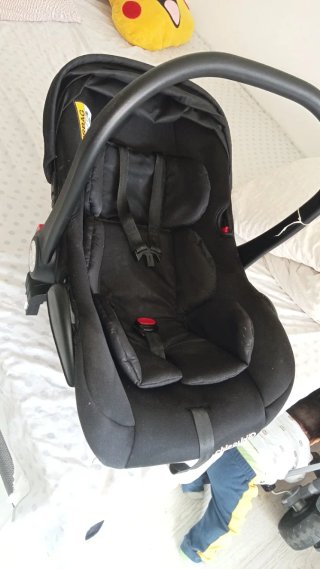 Silla de coche Chipolino negra