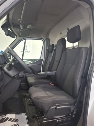 Renault Master Combi 9 L2H2 3300 dCi 107 kW (145 CV)