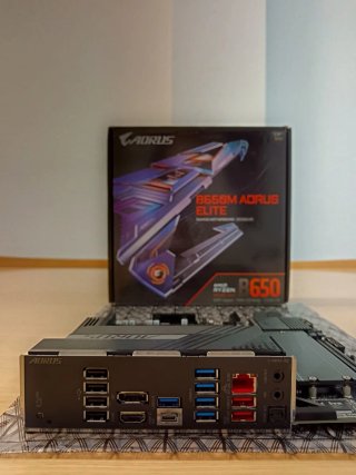 AORUS B650 M ELITE Placa Base