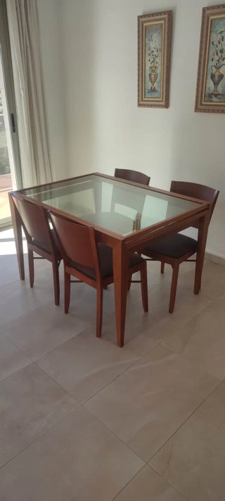 Mesa Comedor Madera y Cristal + 4 Sillas