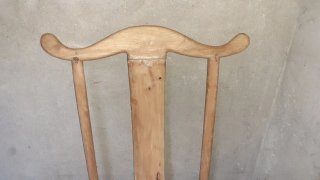 Silla  grande madera maciza solida sin carcoma