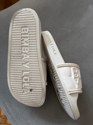 Chanclas Bimba y Lola Blancas