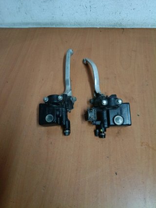 Manetas y bomba freno Honda Forza 125 (2019)