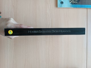 Hombres sagrados, dioses humanos. Catálogo exposic