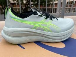 ASICS Nimbus 28 Zapatillas Running Hombre