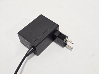 Cargador original Nintendo Switch cable enchufe