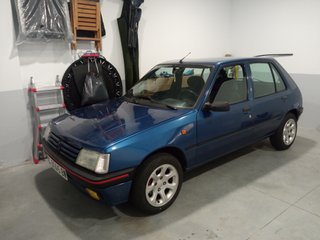 Peugeot 205 1.8D