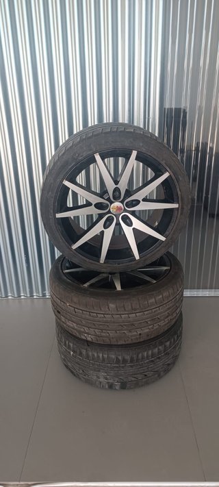 Llantas Momo 17” 5x100 Vag/Japonesas