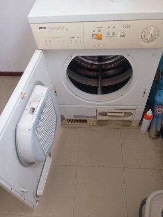 Secadora Zanussi Condenser Dryer