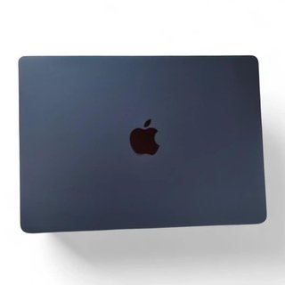MACBOOK AIR 2025 M4 13'' 256GB/ 16GB RAM SEQUOIA 15.5 + CAJA
