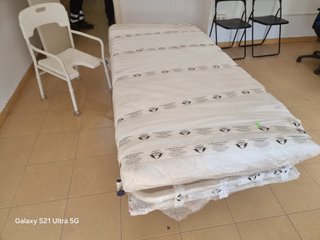 Cama Articulada Ortopédica con Mando y Barandillas