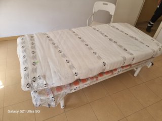 Cama Articulada Ortopédica con Mando y Barandillas
