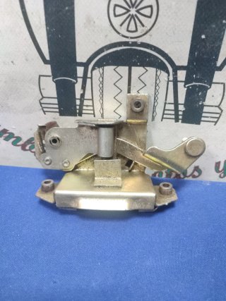 Cerradura Puerta Delantera Derecha Seat 600 N