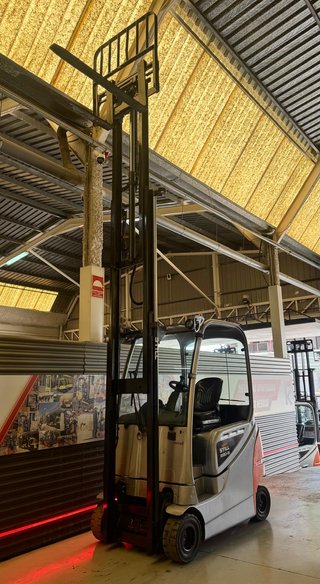 CARRETILLA ELEVADORA 1600 KG OPORTUNIDAD