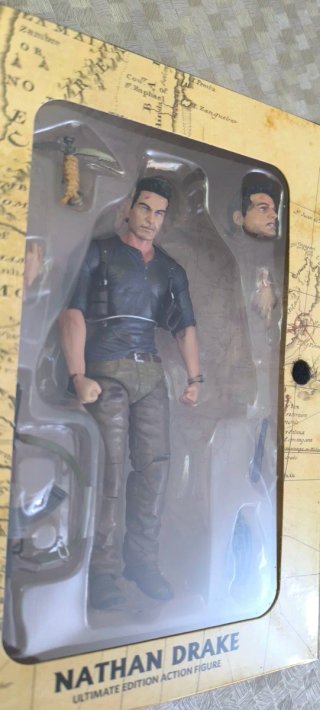 Figura Nathan Drake Uncharted 4 NECA