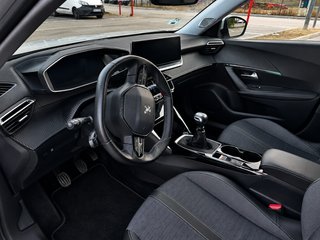 Peugeot 2008 2021