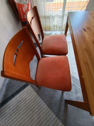 Mesa comedor y 4 sillas madera