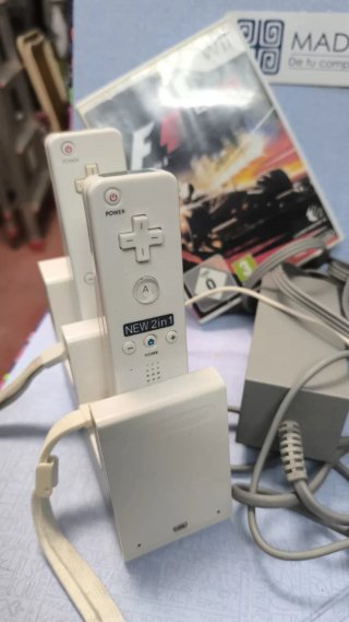 Consola Wii Blanca + 2 Juegos