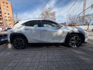 Lexus UX Executive Navigation 2020