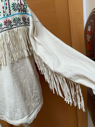 Chaqueta vaquera con flecos