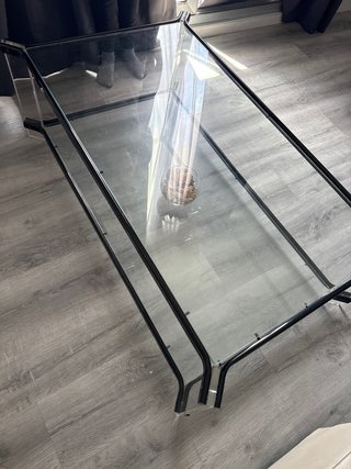 Mesita de centro cristal y metal negra
