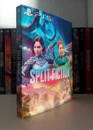 Funda Plastificada Split Fiction PS5