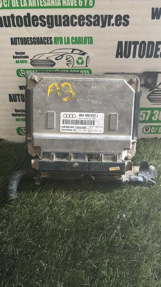 Centralita Motor Audi A3 06A 906 033 J