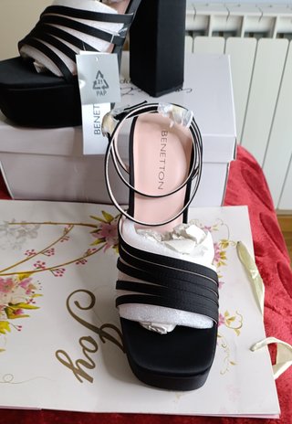 Elegantes sandalias negras tacón plataforma #39